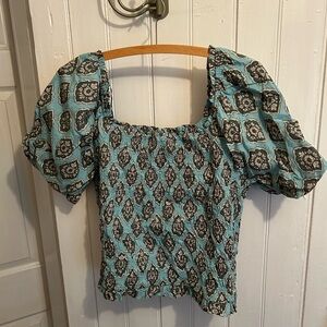 Maurcies 1x Blue & green paisley scrunch cropped puff sleeve top blouse